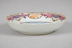 18th Century Small Chinese Famille Rose Dish - 4313488