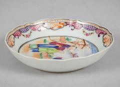 18th Century Small Chinese Famille Rose Dish - 4313492