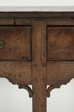 18th Century Small English Dresser Base - 3533461