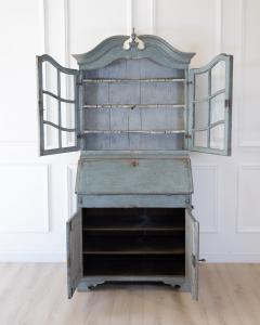 18th Century Swedish Cabinet with Original Glass - 4791479