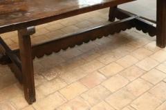 18th Century Walnut Dining Table - 3525223