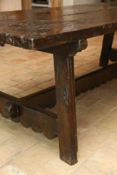 18th Century Walnut Dining Table - 3525228