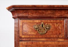 18th c Burled Walnut Chest on Chest - 4559397