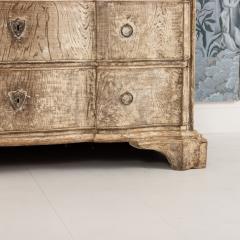 18th c Danish Baroque Arbal te Shaped Commode in Original Patina - 4690581