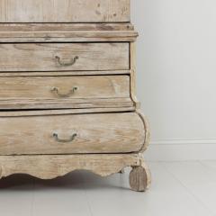 18th c Dutch Linen Press with Bombay Base in Original Patina - 3405391