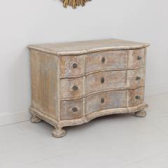 18th c German Baroque Commode in Original Patina with Arbalette Shaped Front - 3405459
