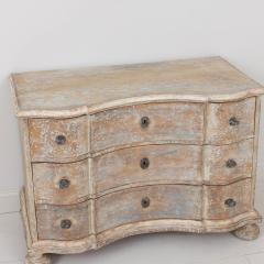 18th c German Baroque Commode in Original Patina with Arbalette Shaped Front - 3405460