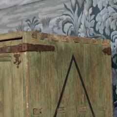 18th c Italian Buffet with Iron Details in Original Green Paint - 4496908