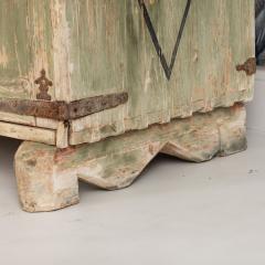 18th c Italian Buffet with Iron Details in Original Green Paint - 4496909