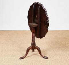 18th c Piecrust Tea Table with Spiral Fluted Shaft - 4375673