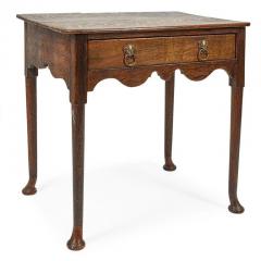 18th c Side Table with Scalloped Apron - 2214347