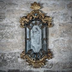 18th c Venetian Giltwood Mirror with Chinoiserie Figure - 3413082
