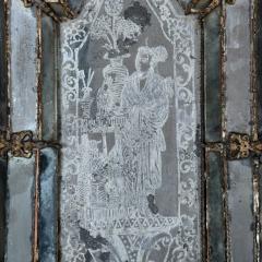 18th c Venetian Giltwood Mirror with Chinoiserie Figure - 3413092