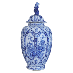 18th century Dutch Delft lidded Lion Vase with floral decoration - 4594500