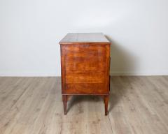 18th century Italian cherrywood chest of drawers from Venice - 4189717