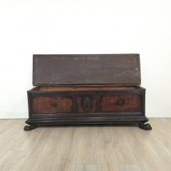 18th or 17th Century Italian Walnut Dowry Chest or Cassone - 4150298
