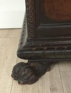 18th or 17th Century Italian Walnut Dowry Chest or Cassone - 4150303