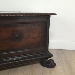 18th or 17th Century Italian Walnut Dowry Chest or Cassone - 4150305