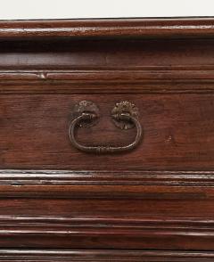 18th or 19th Century Spanish Baroque Chest in Oak or Elm circa 1800 - 2832640