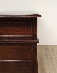 18th or 19th Century Spanish Baroque Chest in Oak or Elm circa 1800 - 2832644
