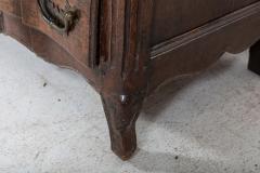 18thC French Provincial Serpentine Walnut Commode - 2423904