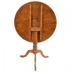 1900s Tilt Top Curly Maple Round Table - 173871