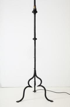 1920s Hammered Iron Tripod Italian Floor Lamps - 3990424