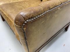 1930s Tufted English Leather Sofa - 2302147