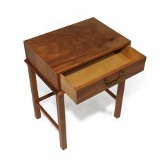 1930s Walnut Nightstand Side Table - 2463935