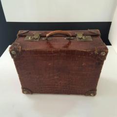 1940s Alligator Skin Suitcase - 3997981