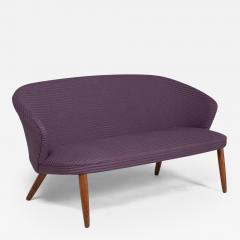 1950S DANISH SOFA WITH OAK LEGS - 3648556