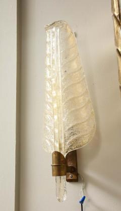 1950s Elegant Vintage Barovier Gold Incrusted Murano Glass Feather Wall Sconces - 2272454