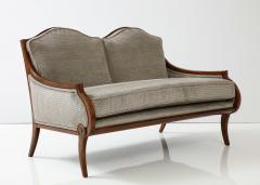 1950s Italian Walnut Settee With Velvet Upholstery - 2958884