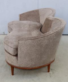 1950s Modern Italian Curved Loveseat In Velvet - 4414493
