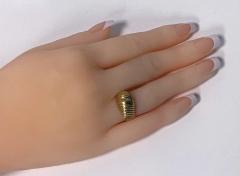 1960 s 18K dome ribbed Ring - 3262294