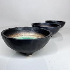 1960s Modern Japanese Small Enamel Bowl Set of Three Varied Colors Tripod Base - 2652752