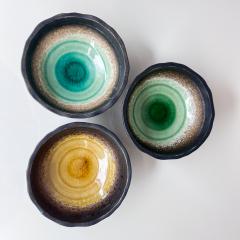 1960s Modern Japanese Small Enamel Bowl Set of Three Varied Colors Tripod Base - 2652754