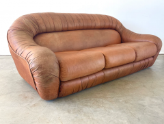 1970S ITALIAN LEATHER SOFA - 2670864