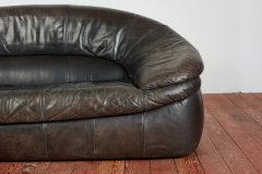 1970S ITALIAN LEATHER SOFA - 3650605