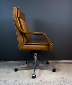 1970s Italian Office Chair in Cognac Leather Cherry Wood - 2147752