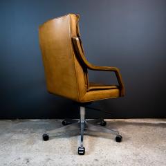 1970s Italian Office Chair in Cognac Leather Cherry Wood - 2147758