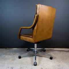 1970s Italian Office Chair in Cognac Leather Cherry Wood - 2147761