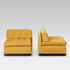 1970s Italian Pair of Ochre velvet lounge chairs - 3912745