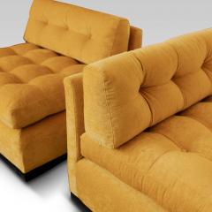 1970s Italian Pair of Ochre velvet lounge chairs - 3912747