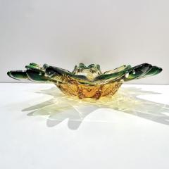 1970s Vintage Italian Green Amber Murano Glass Star Shaped Bowl Vide Poche - 3502076