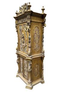 19TH CENTURY ELABORATE GILT FANTASTICAL CARVED ALLEGORICAL ITALIAN TALL CABINET - 4455487