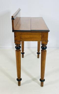 19th Century American Classical Revival Writing Table in Solid Oak with Ebonized - 4202355