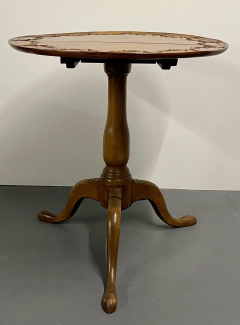 19th Century American Pie Crust Table Tilt Top Solid Wood Carved - 2540018