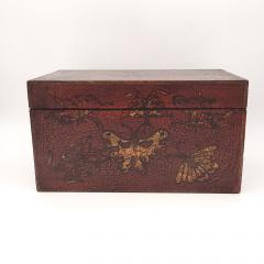 19th Century Chinese Lacquered Box with Gilt Decoration - 3630353
