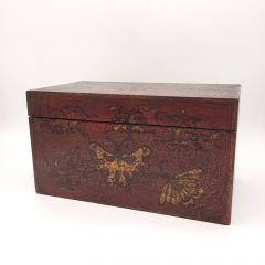 19th Century Chinese Lacquered Box with Gilt Decoration - 3630354